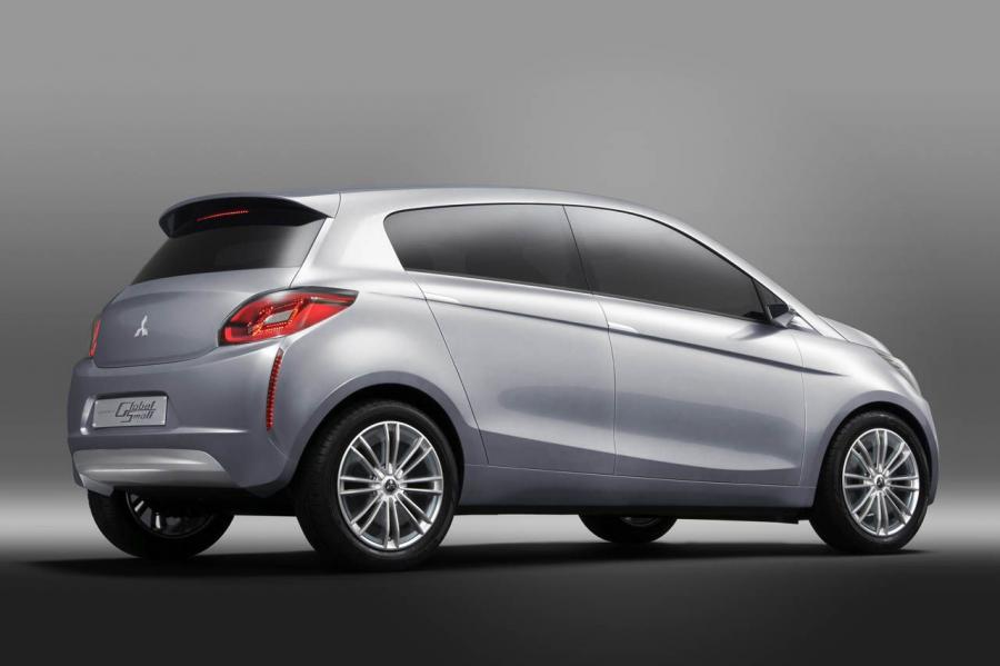  Mitsubishi E-Compact 2011 года  (фото 19 из 23)